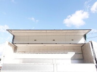 いすゞギガアルミウイング大型（10t）[写真11]