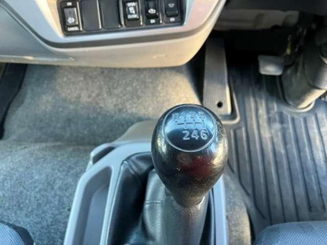 日産コンドル平ボディ中型（4t）[写真13]