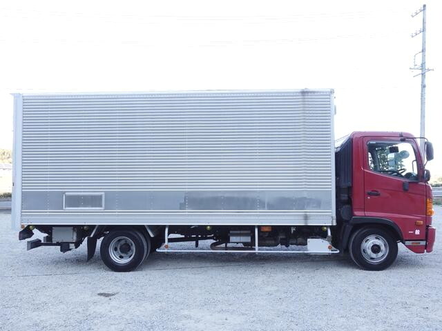 日野レンジャーアルミバン中型（4t）[写真04]