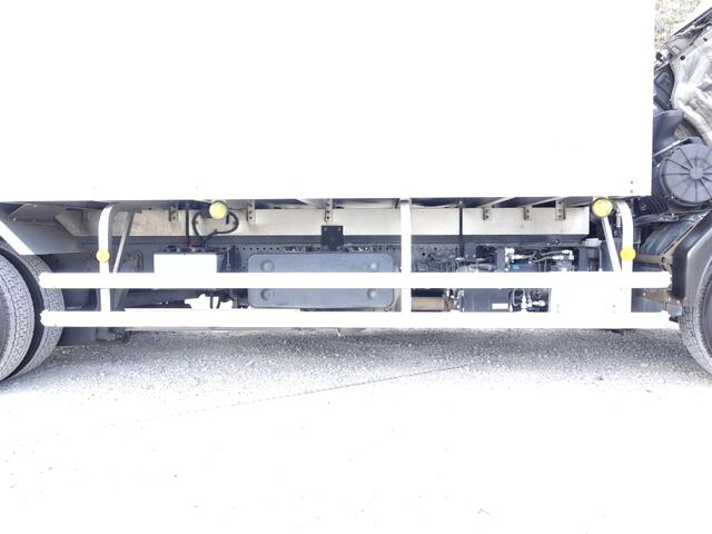 いすゞフォワードアルミバン中型（4t）[写真14]