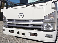 マツダエルフアルミバン小型（2t・3t）[写真04]