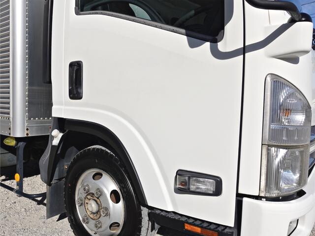 マツダエルフアルミバン小型（2t・3t）[写真04]