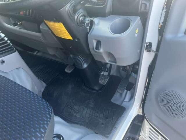 日野デュトロダブルキャブ（Wキャブ）小型（2t・3t）[写真19]