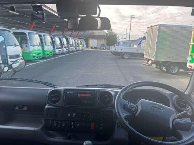 日野デュトロダブルキャブ（Wキャブ）小型（2t・3t）[写真07]