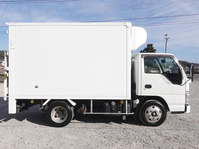 日産エルフ冷凍車（冷蔵車）小型（2t・3t）[写真06]