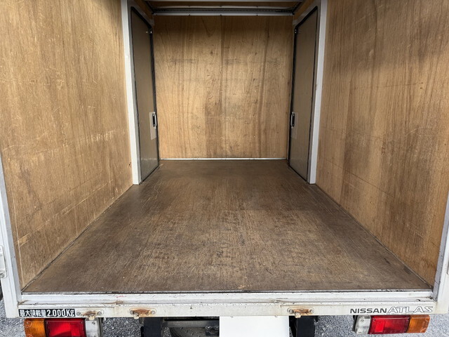 日産アトラスアルミバン小型（2t・3t）[写真13]