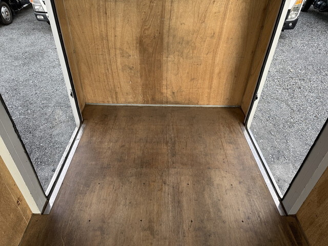 日産アトラスアルミバン小型（2t・3t）[写真15]