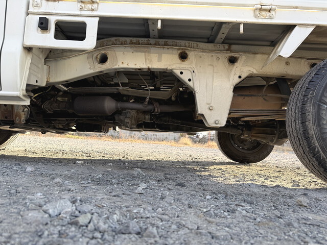 トヨタライトエース平ボディ小型（2t・3t）[写真15]