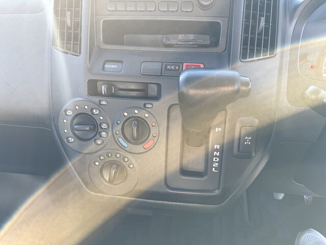 トヨタライトエース平ボディ小型（2t・3t）[写真30]