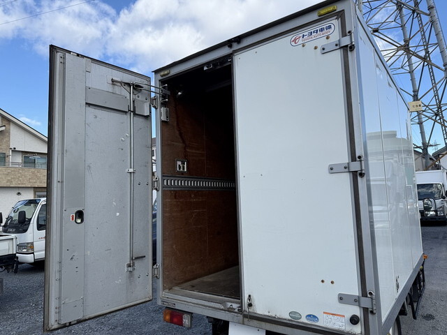 トヨタダイナパネルバン小型（2t・3t）[写真16]