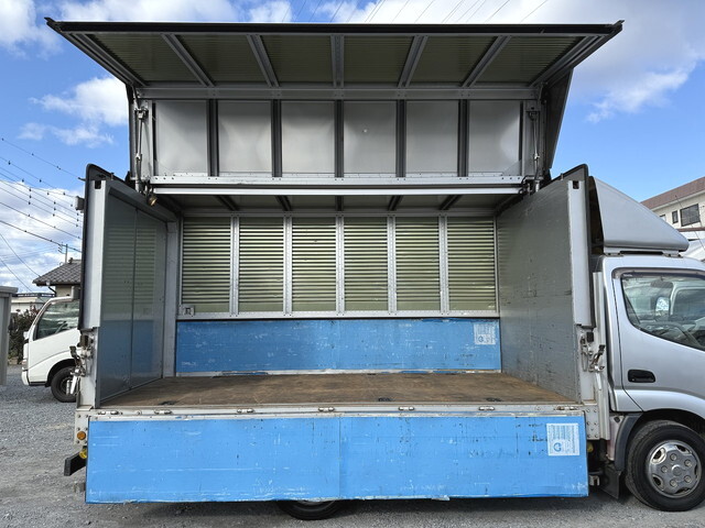 トヨタトヨエースアルミウイング小型（2t・3t）[写真13]