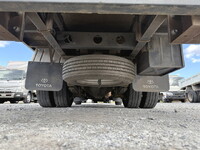 トヨタトヨエースアルミウイング小型（2t・3t）[写真25]