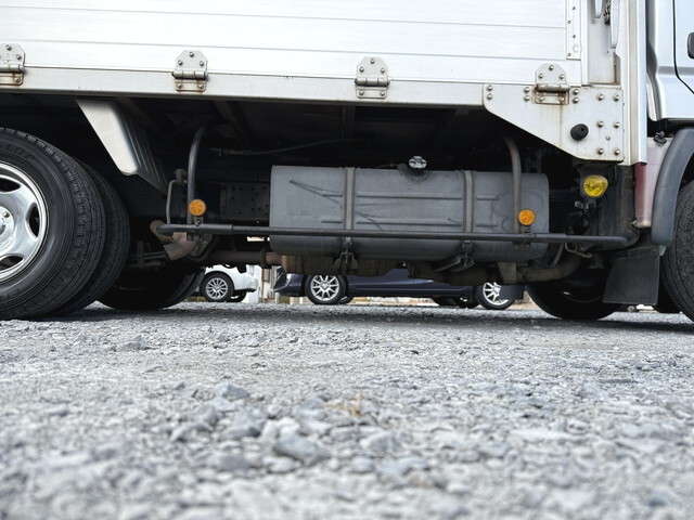 トヨタトヨエースアルミウイング小型（2t・3t）[写真25]