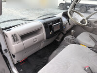 トヨタトヨエースアルミウイング小型（2t・3t）[写真39]