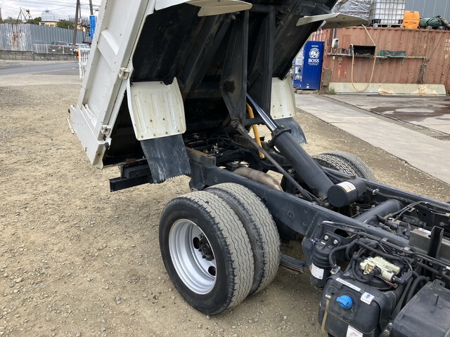 三菱ふそうキャンターダンプ小型（2t・3t）[写真14]