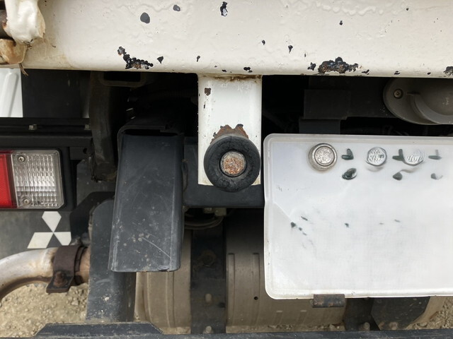 三菱ふそうキャンターダンプ小型（2t・3t）[写真30]