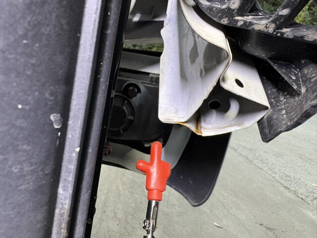 三菱ふそうキャンターダンプ小型（2t・3t）[写真32]