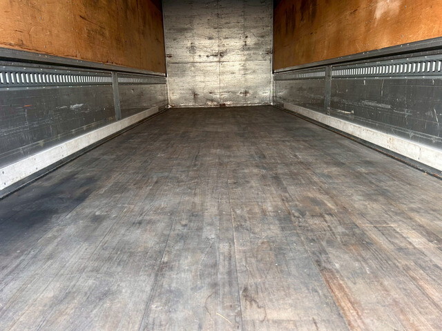 日野レンジャーアルミウイング中型（4t）[写真13]