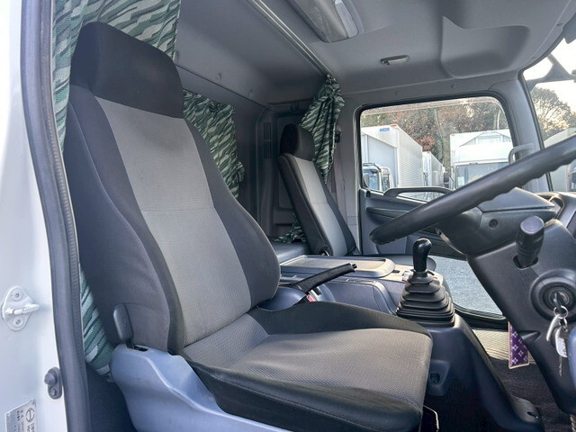 日野レンジャーアルミウイング中型（4t）[写真18]