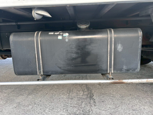 日野レンジャーアルミウイング中型（4t）[写真32]