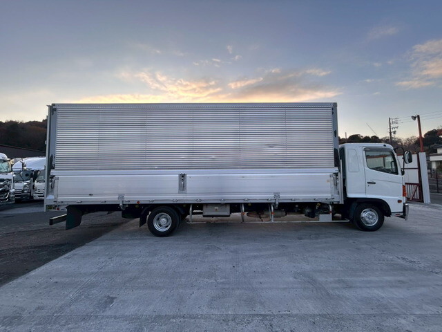 日野レンジャーアルミウイング中型（4t）[写真09]