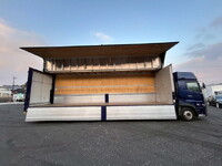 UDトラックスクオンアルミウイング大型（10t）[写真11]