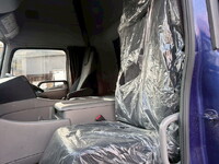 UDトラックスクオンアルミウイング大型（10t）[写真19]