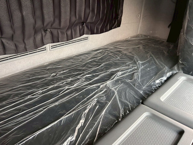 UDトラックスクオンアルミウイング大型（10t）[写真21]