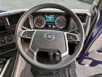 UDトラックスクオンアルミウイング大型（10t）[写真24]