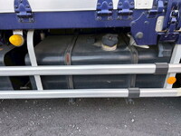 UDトラックスクオンアルミウイング大型（10t）[写真35]