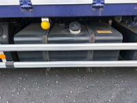 UDトラックスクオンアルミウイング大型（10t）[写真36]