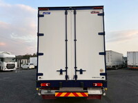 UDトラックスクオンアルミウイング大型（10t）[写真04]