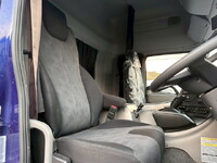 UDトラックスクオンアルミウイング大型（10t）[写真05]