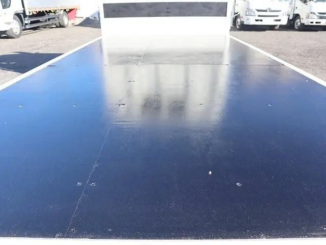 トヨタダイナ平ボディ小型（2t・3t）[写真11]