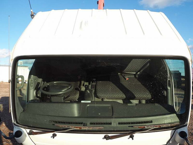 UDトラックスコンドルセーフティクレーン3段小型（2t・3t）[写真13]