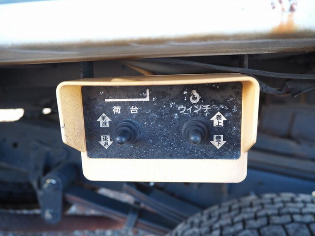 UDトラックスコンドルセーフティクレーン3段小型（2t・3t）[写真17]