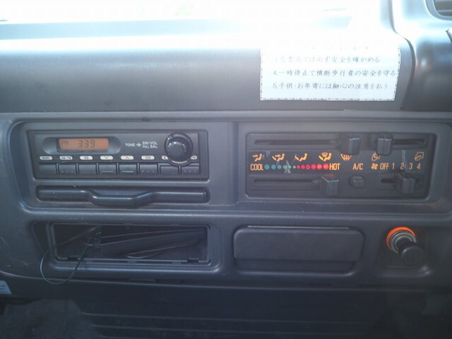 UDトラックスコンドルセーフティクレーン3段小型（2t・3t）[写真37]