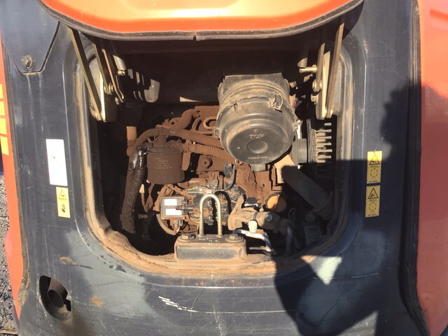 日立ミニユンボ（ミニバックホー）[写真15]