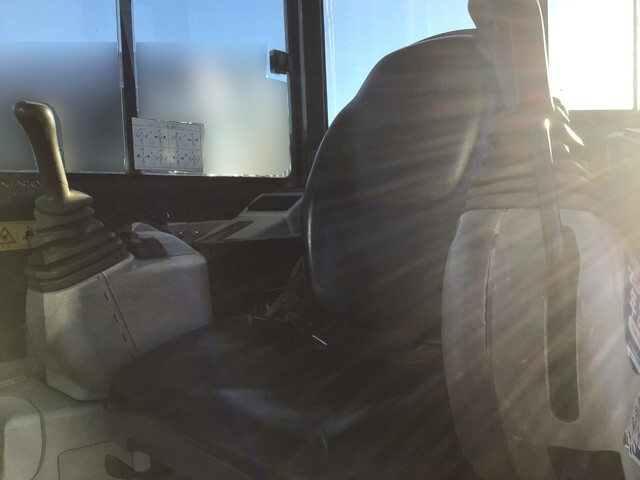 日立ミニユンボ（ミニバックホー）[写真26]