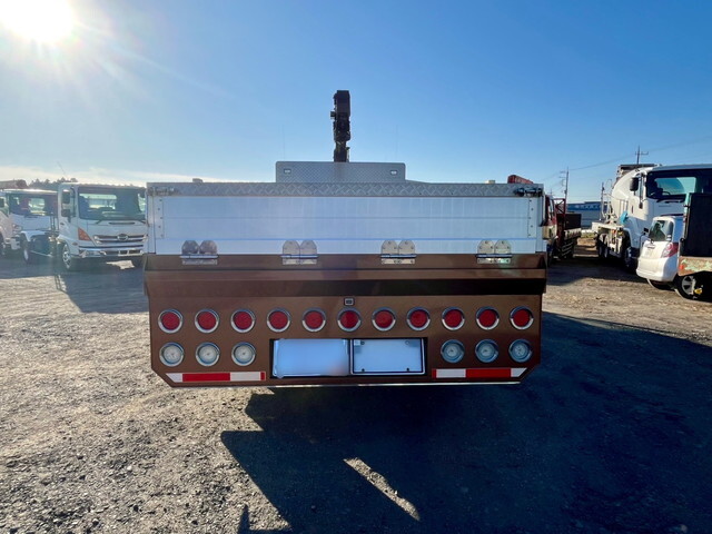 三菱ふそうファイターセルフクレーン4段増トン（6t・8t）[写真05]