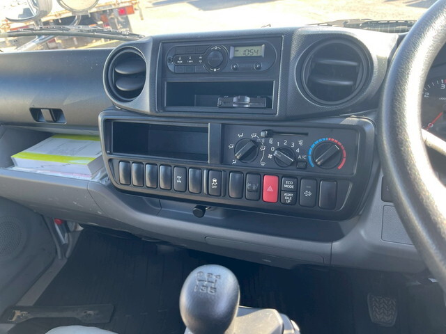 日野デュトロ平ボディ小型（2t・3t）[写真17]