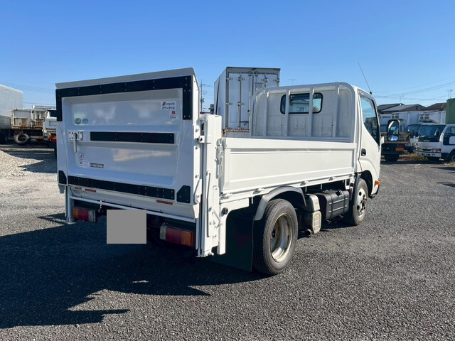 日野デュトロ平ボディ小型（2t・3t）[写真03]