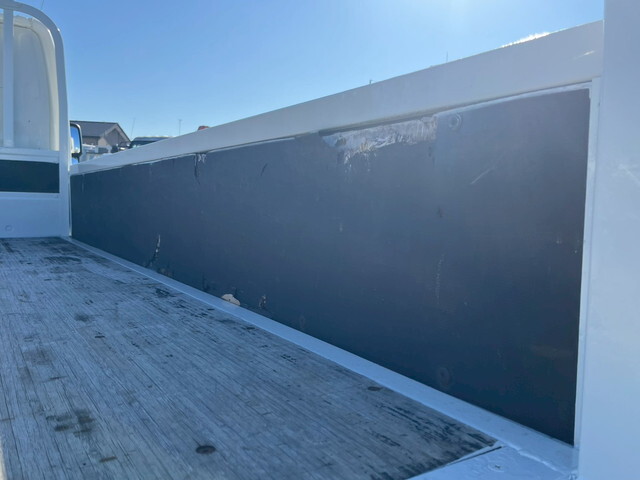 日野デュトロ平ボディ小型（2t・3t）[写真06]