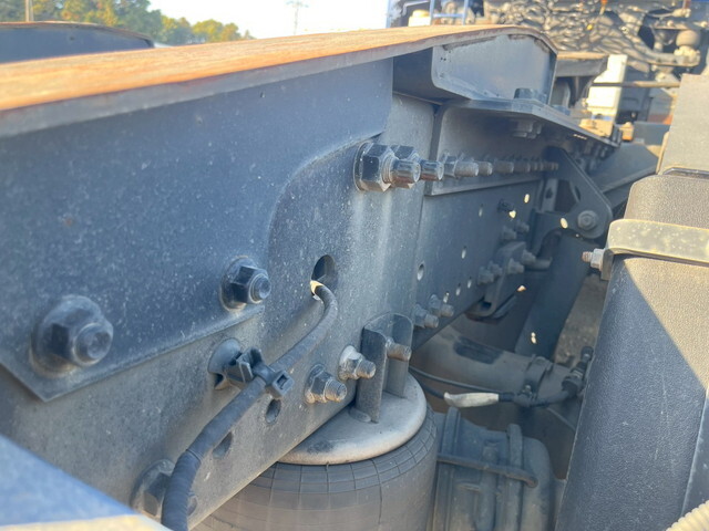 日野プロフィアトレーラーヘッド（トラクターヘッド）大型（10t）[写真22]