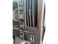 いすゞギガアルミウイング大型（10t）[写真29]