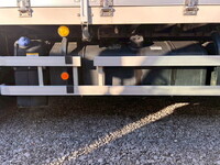 いすゞギガアルミウイング大型（10t）[写真34]