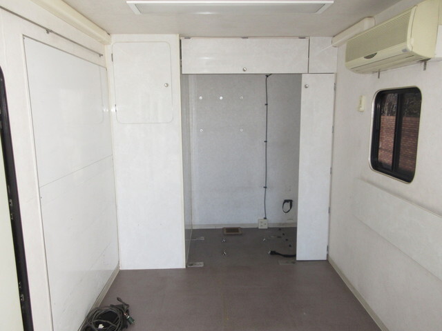 トヨタトヨエースパネルバン小型（2t・3t）[写真15]