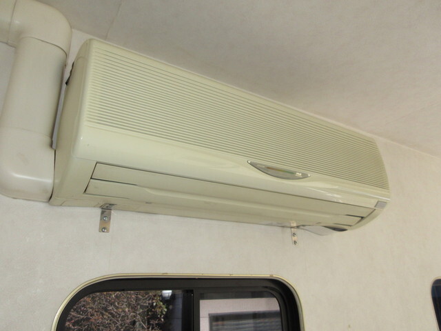 トヨタトヨエースパネルバン小型（2t・3t）[写真17]