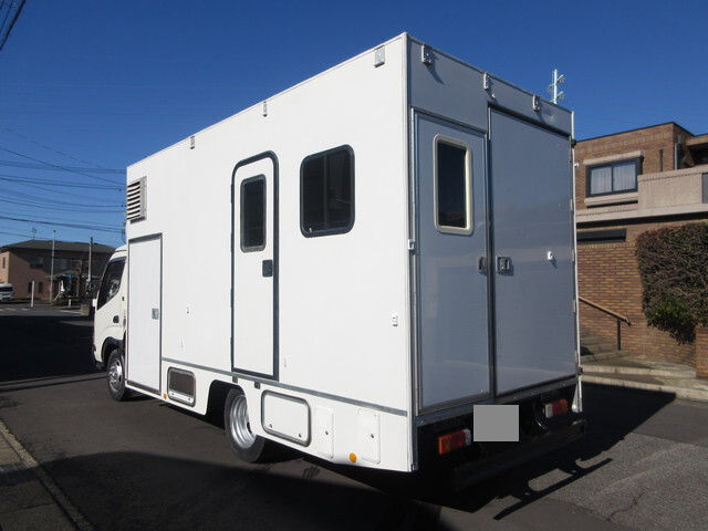 トヨタトヨエースパネルバン小型（2t・3t）[写真02]