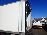 いすゞエルフ冷凍車（冷蔵車）小型（2t・3t）[写真13]